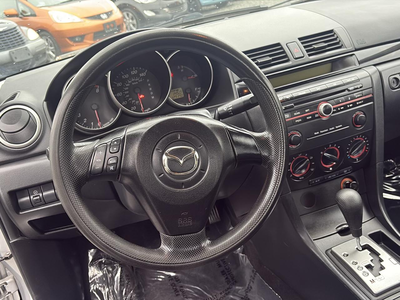 Mazda MAZDA3 i 4-door 2005