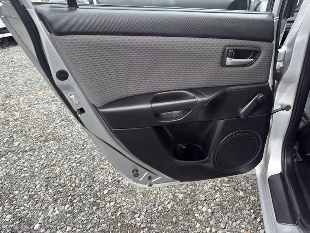 Mazda MAZDA3 i 4-door 2005