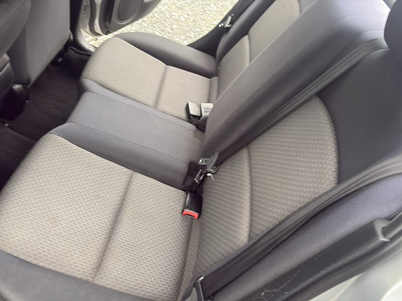 Mazda MAZDA3 i 4-door 2005