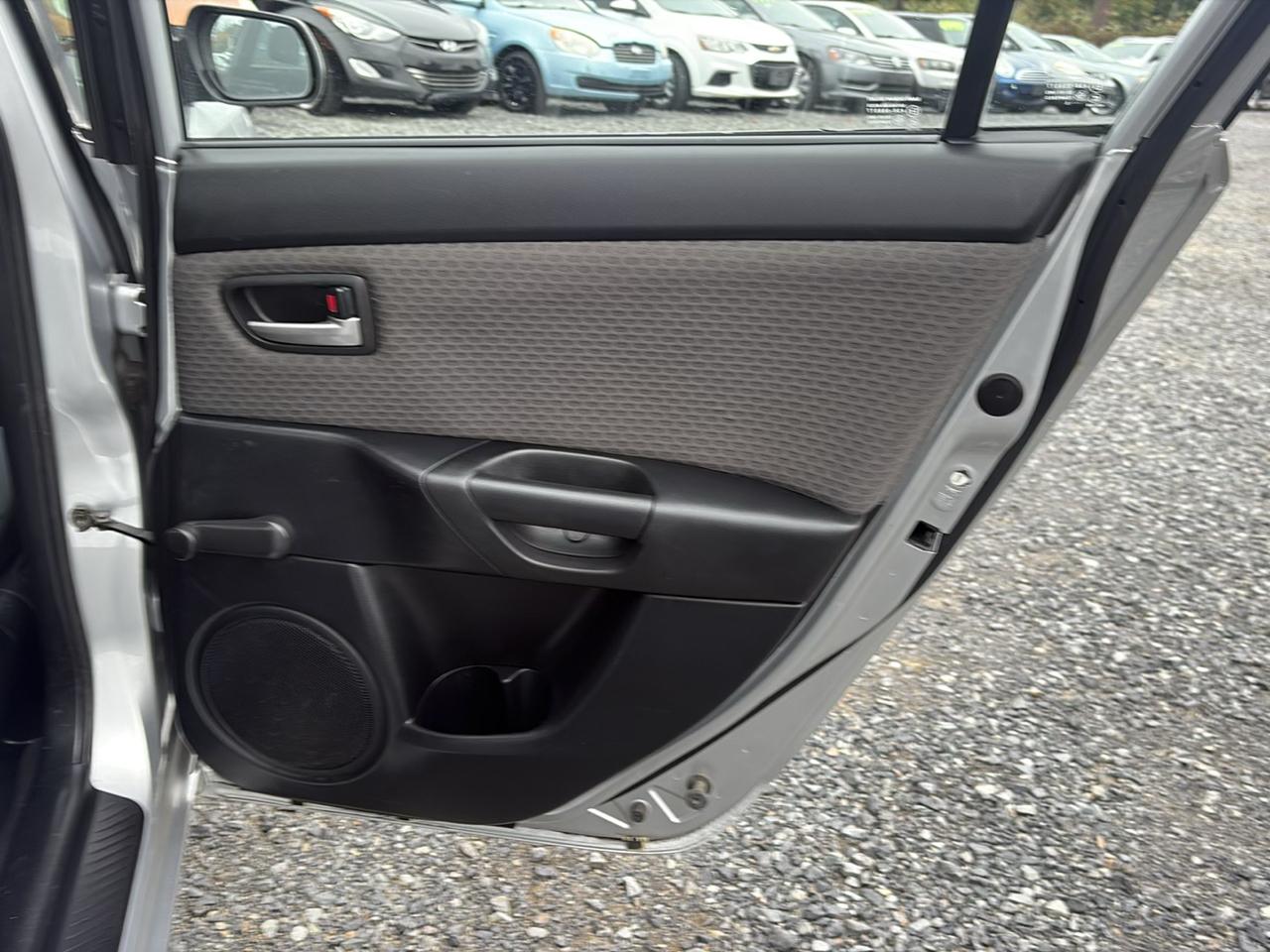 Mazda MAZDA3 i 4-door 2005