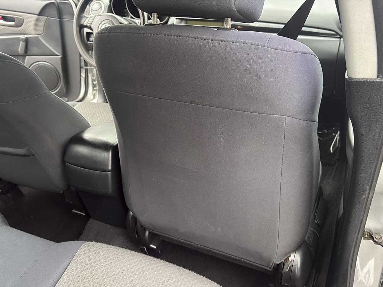 Mazda MAZDA3 i 4-door 2005
