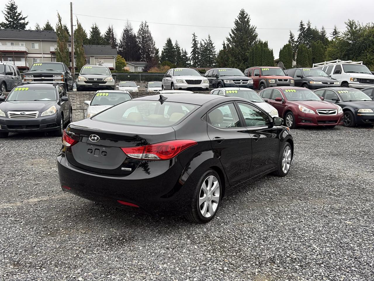 Hyundai Elantra Limited 2012