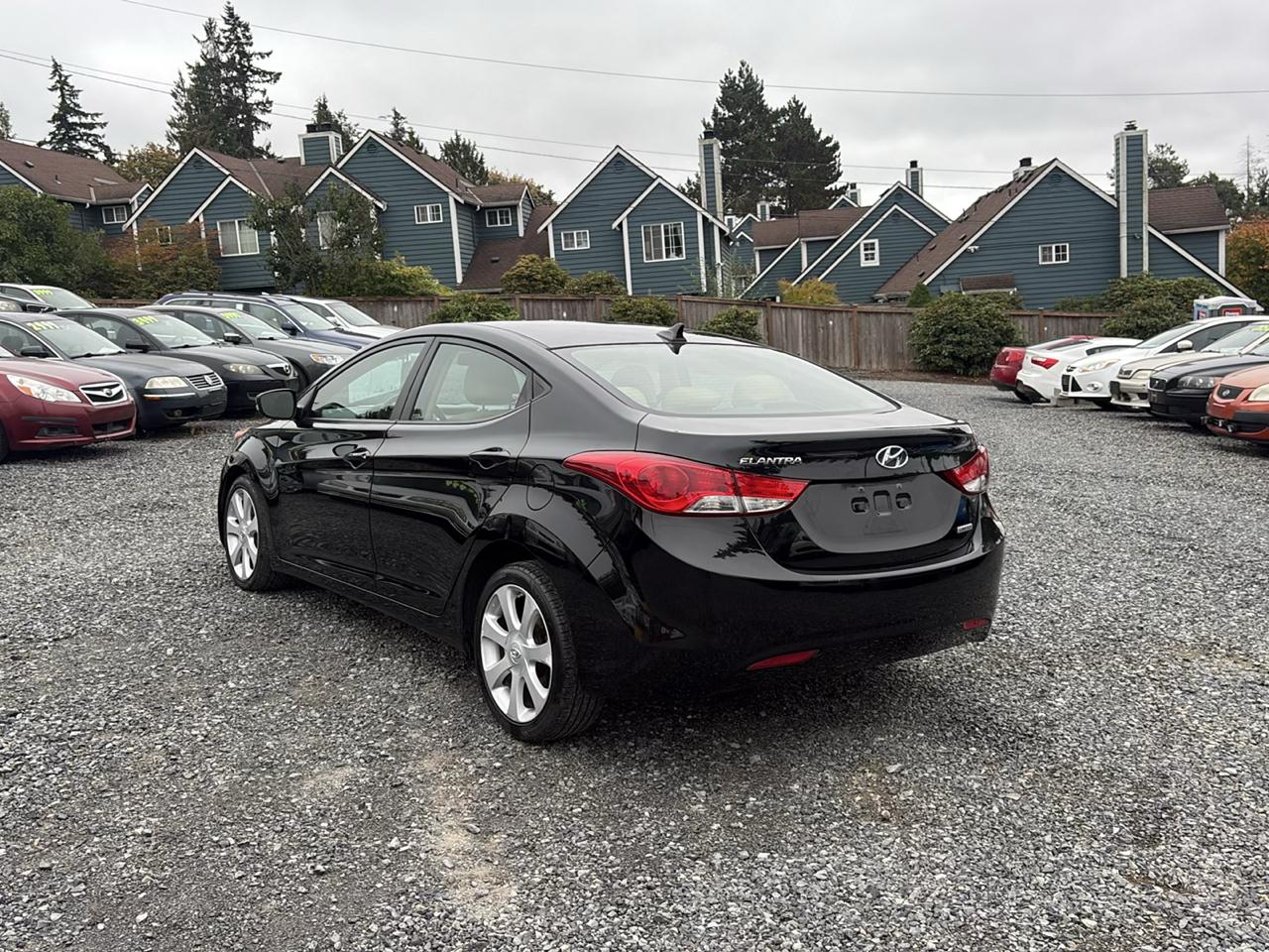 Hyundai Elantra Limited 2012