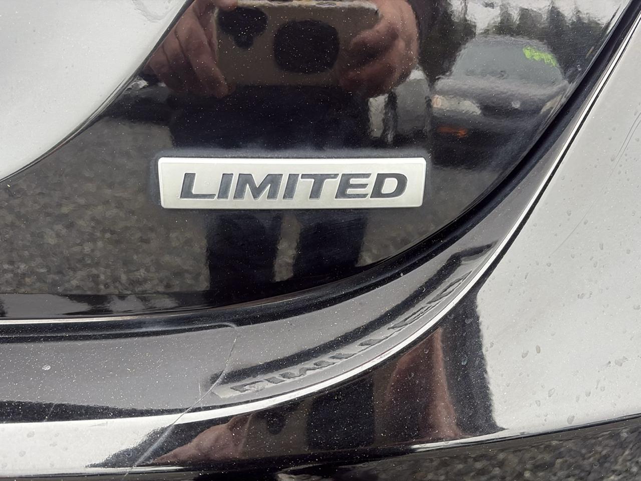 Hyundai Elantra Limited 2012
