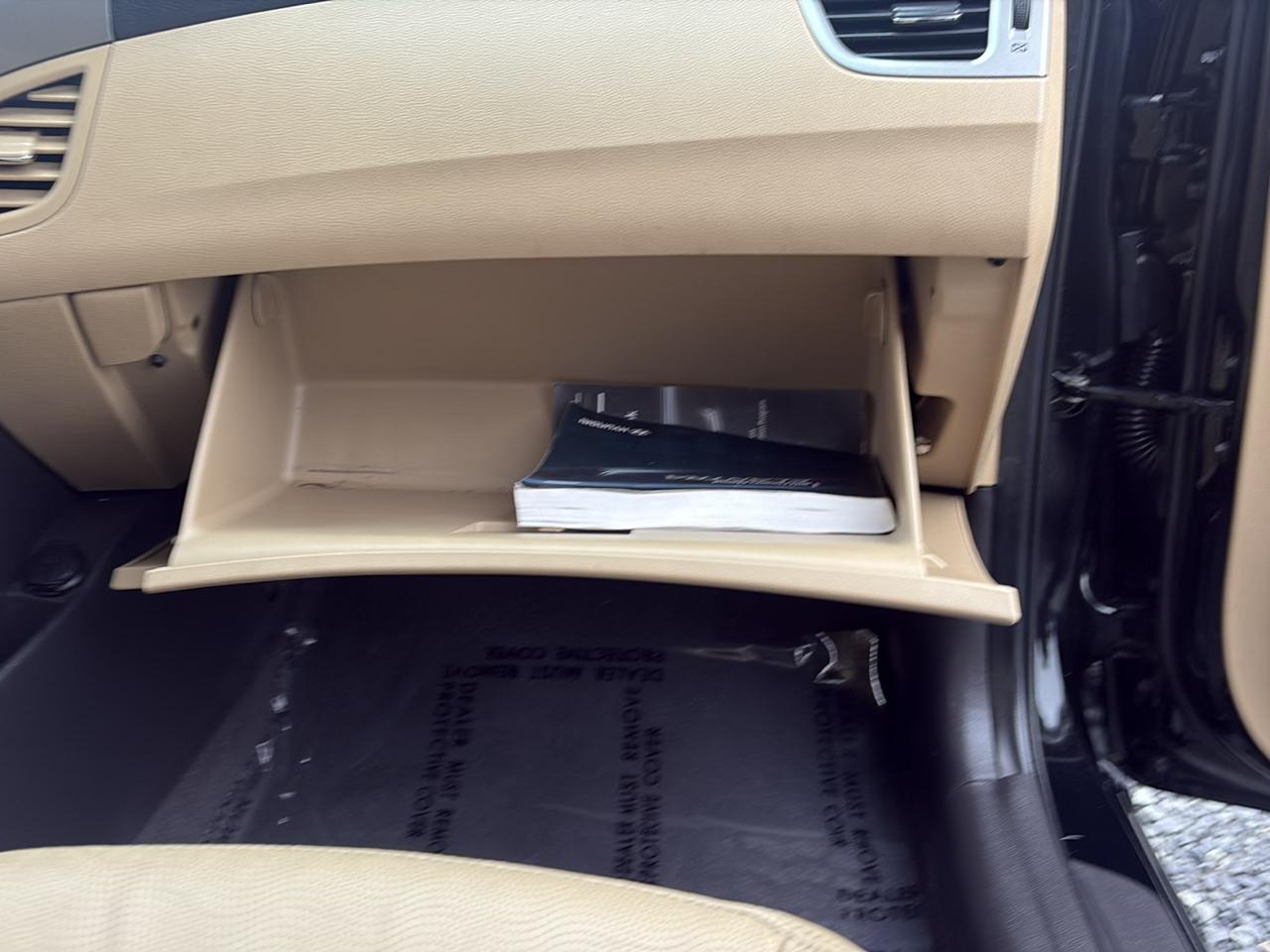 Hyundai Elantra Limited 2012