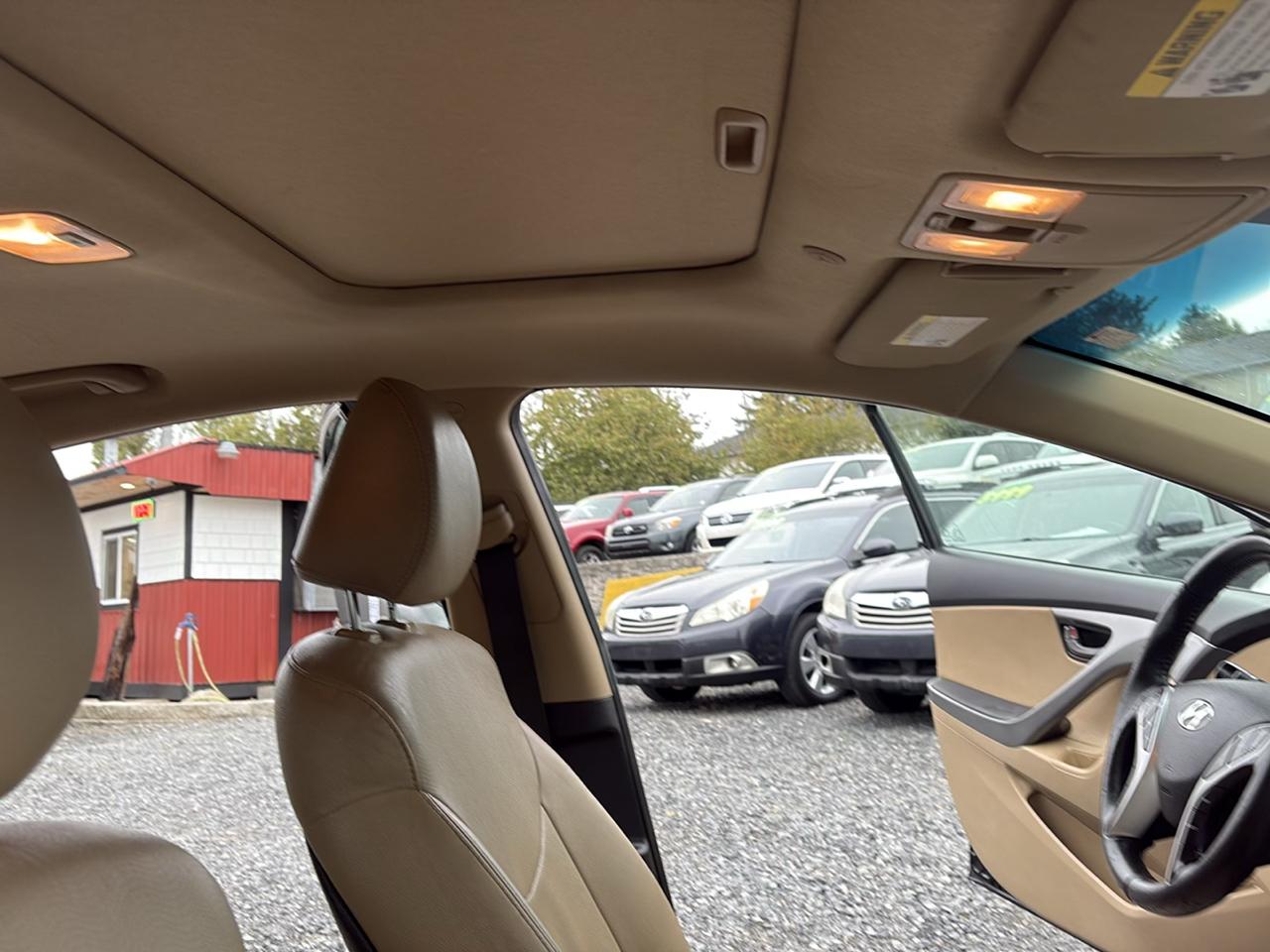 Hyundai Elantra Limited 2012