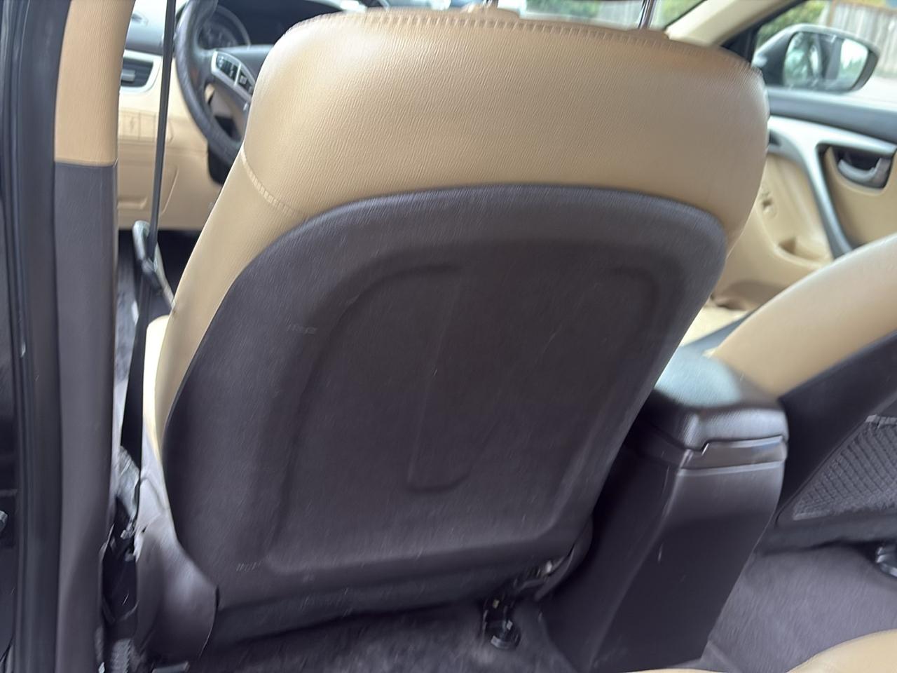 Hyundai Elantra Limited 2012