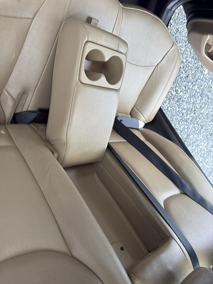 Hyundai Elantra Limited 2012