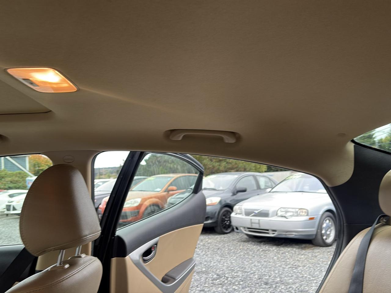 Hyundai Elantra Limited 2012