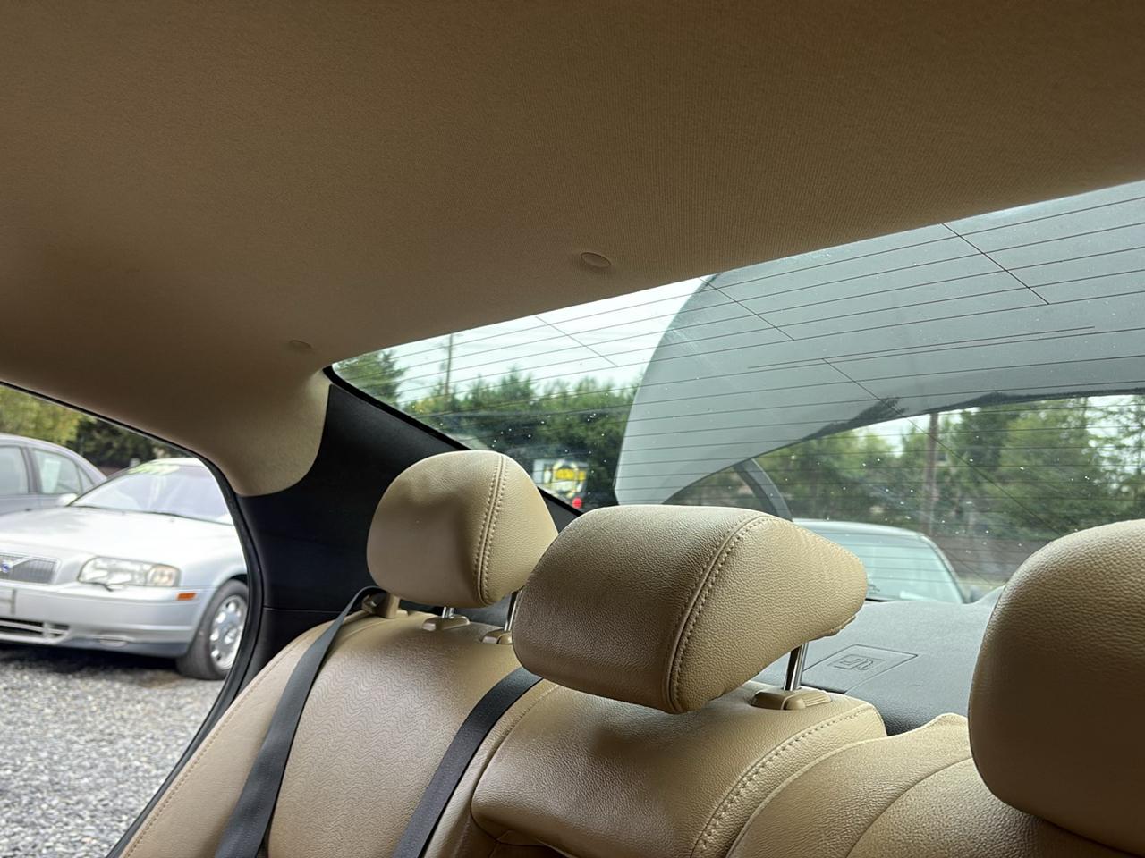 Hyundai Elantra Limited 2012