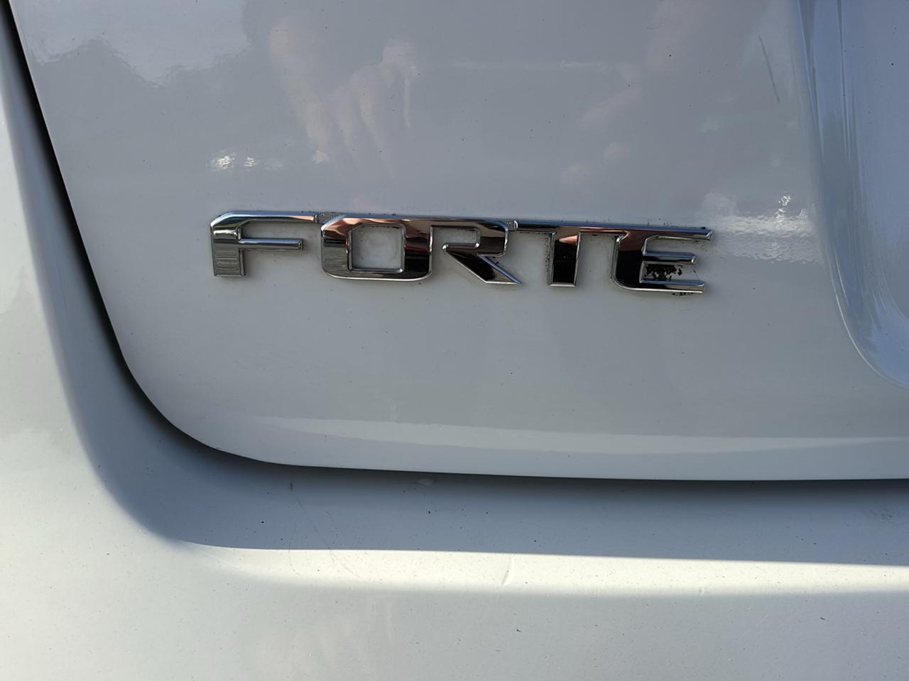 Kia Forte LX 2010