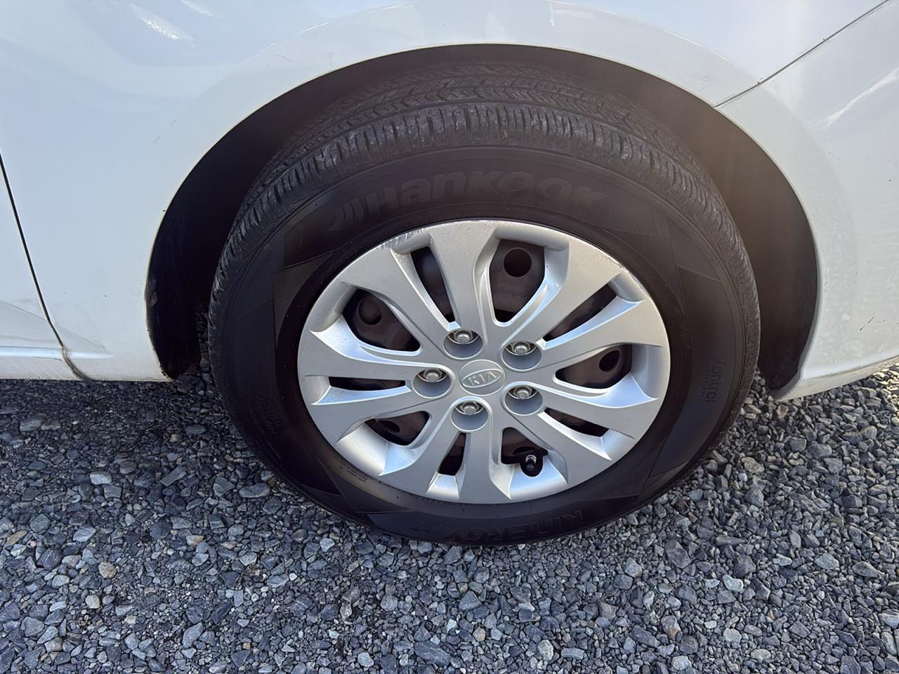 Kia Forte LX 2010