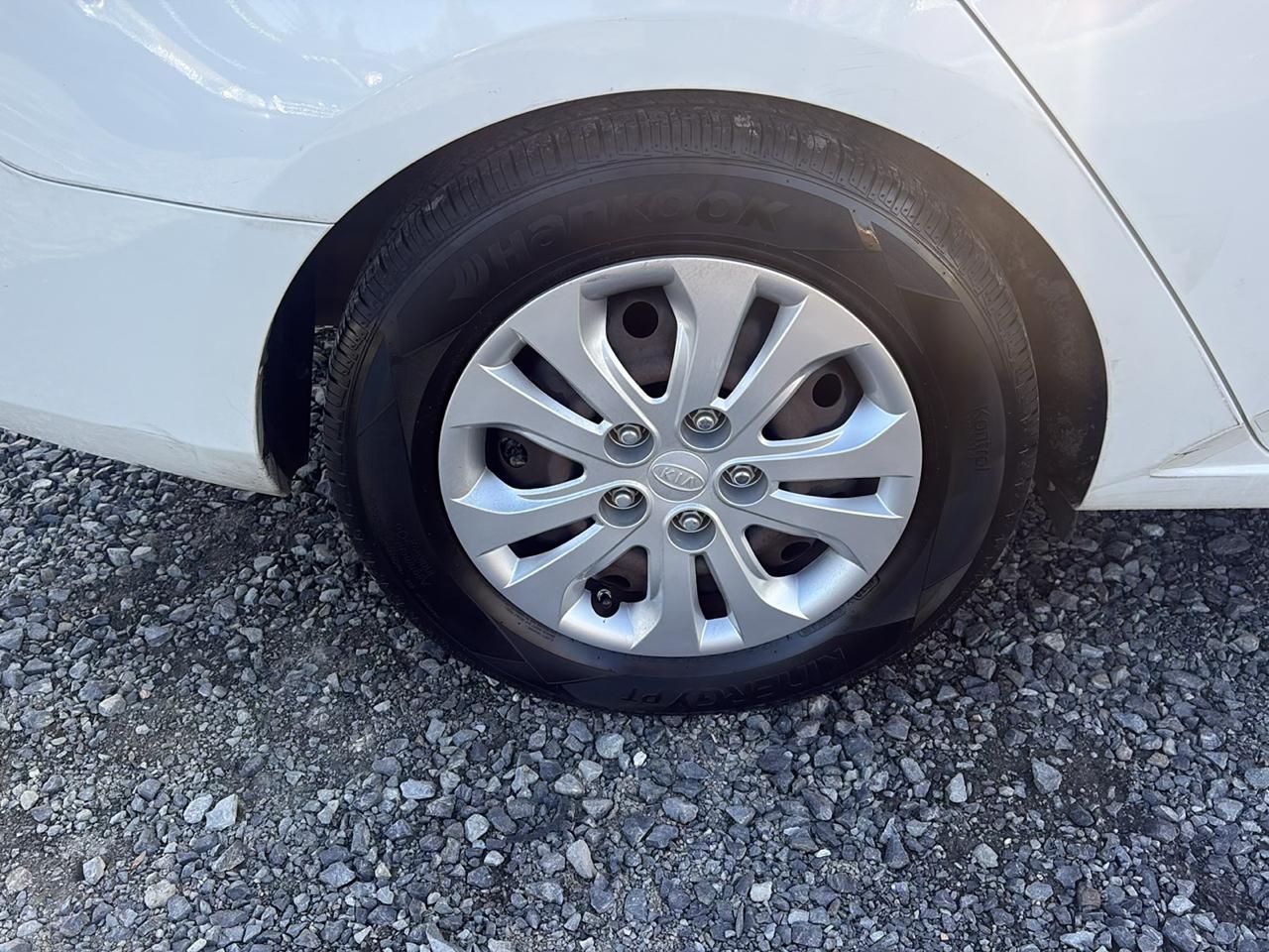 Kia Forte LX 2010