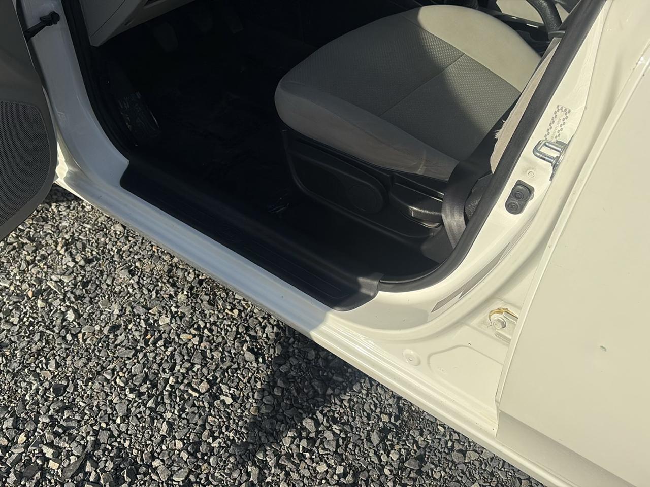 Kia Forte LX 2010