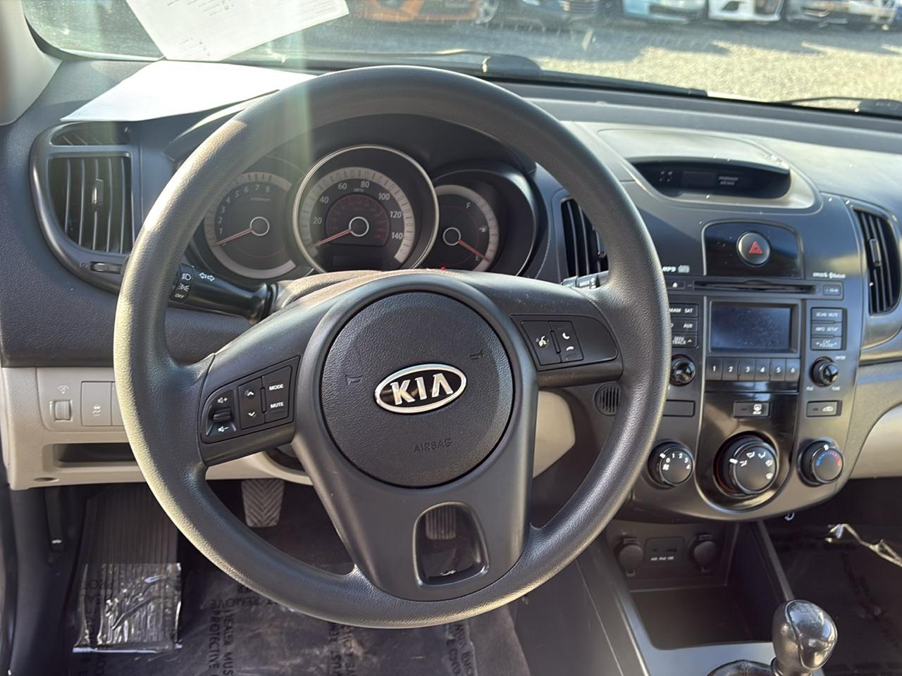 Kia Forte LX 2010