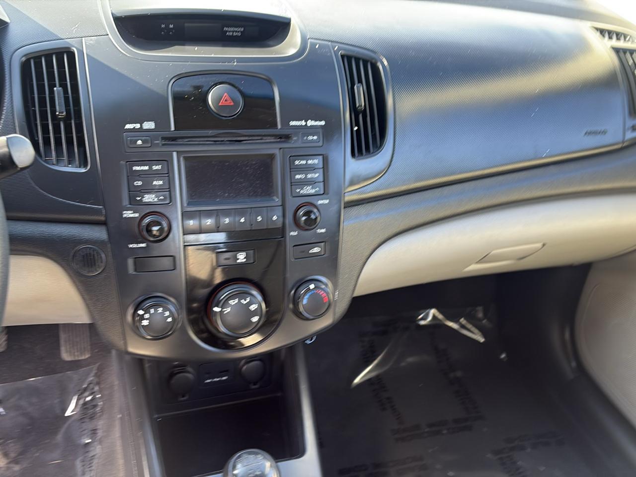 Kia Forte LX 2010