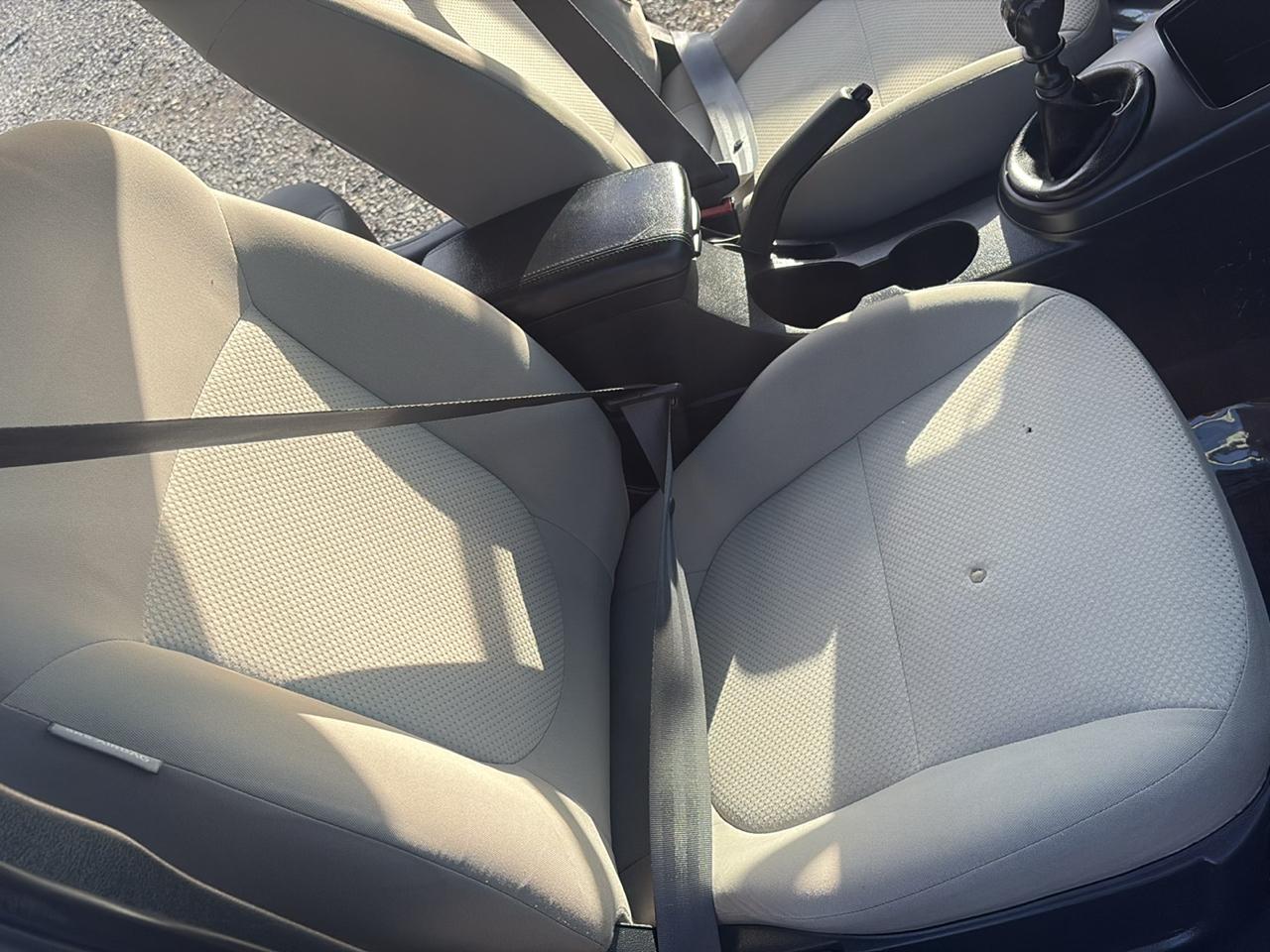 Kia Forte LX 2010