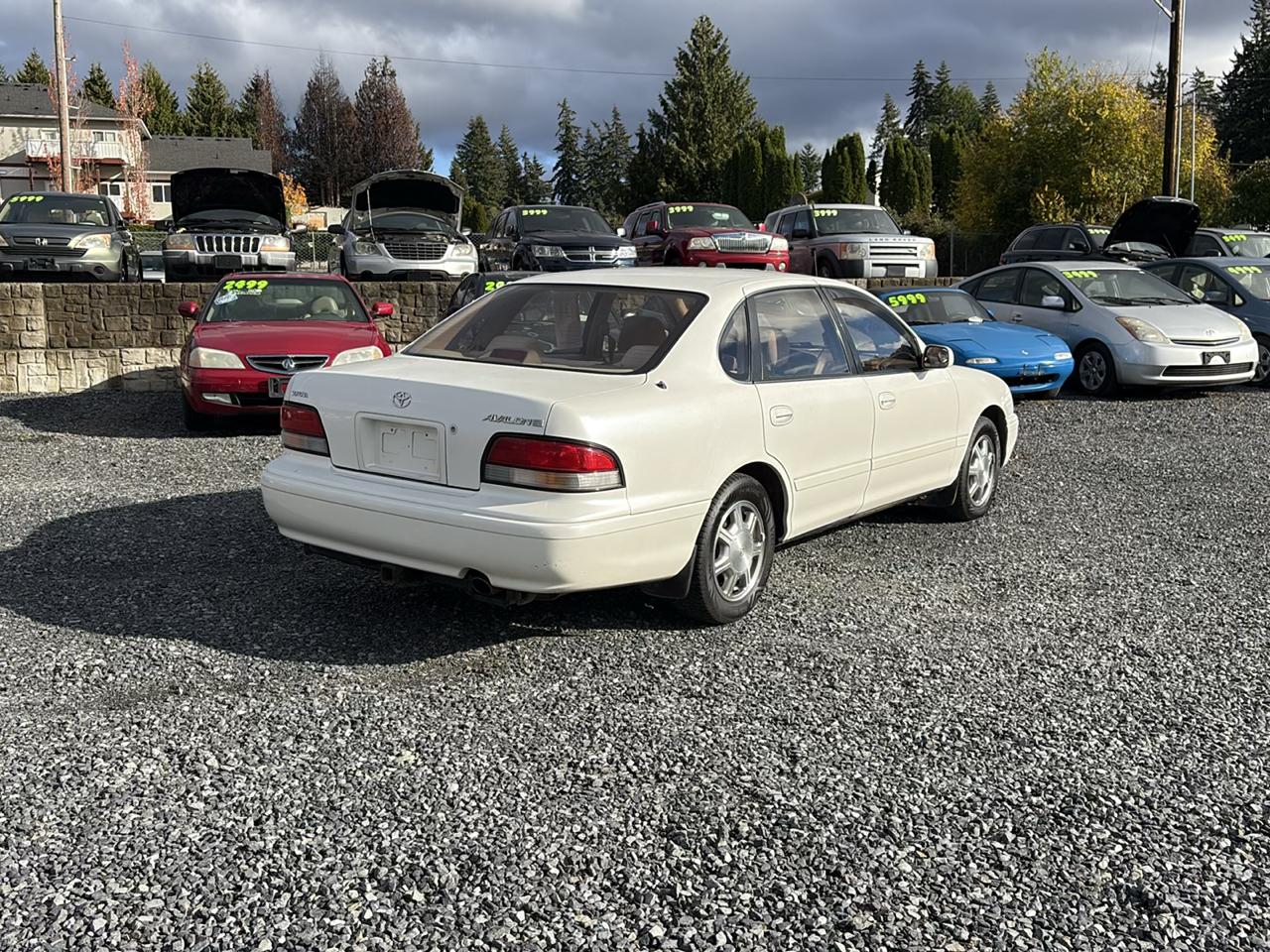 Toyota Avalon XL 1995
