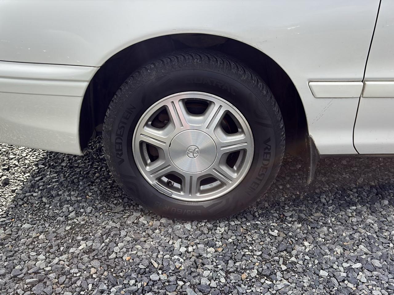 Toyota Avalon XL 1995
