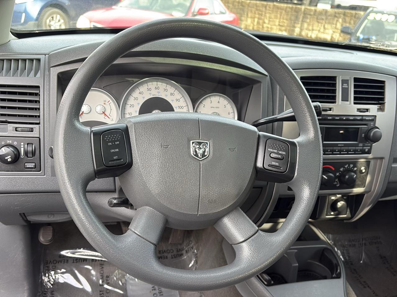 Dodge Dakota SLT Quad Cab 4WD 2006