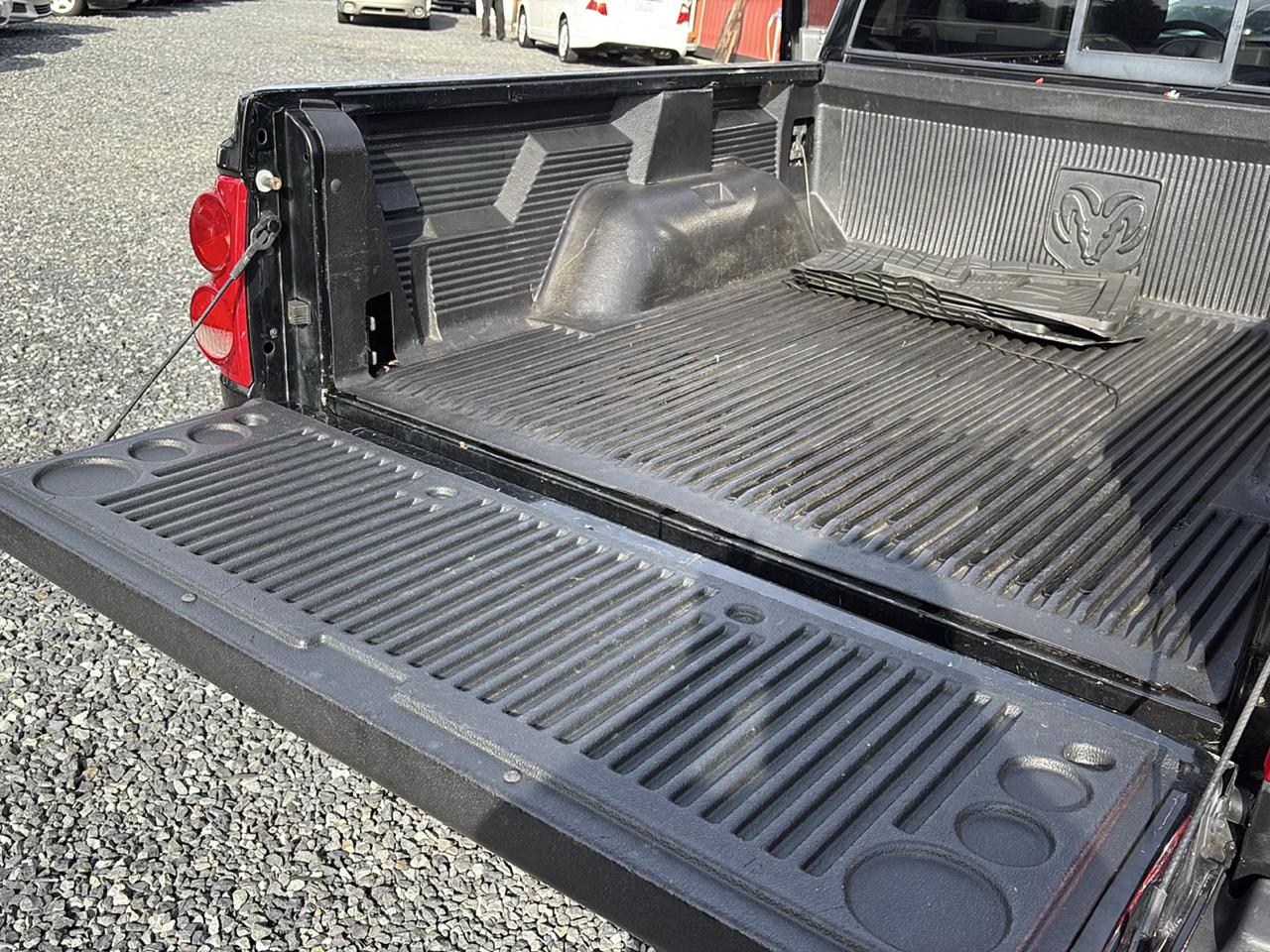 Dodge Dakota SLT Quad Cab 4WD 2006