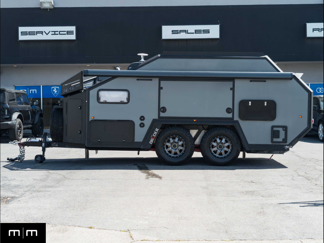 2022 Custom Camper Bruder EXP-6