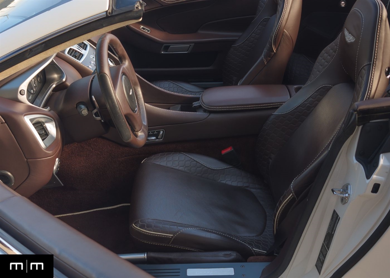 Aston Martin Vanquish  2017