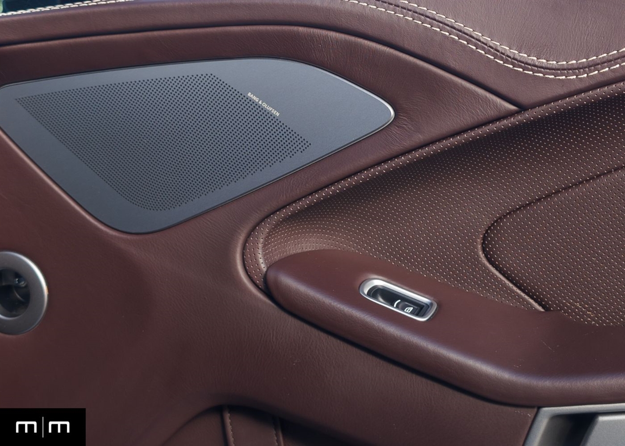 Aston Martin Vanquish  2017