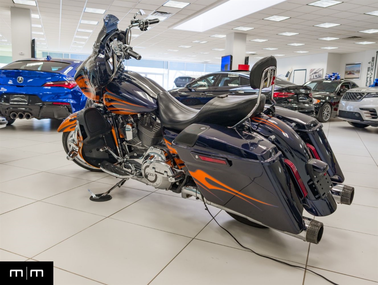 Harley-Davidson FLHXSE  2015