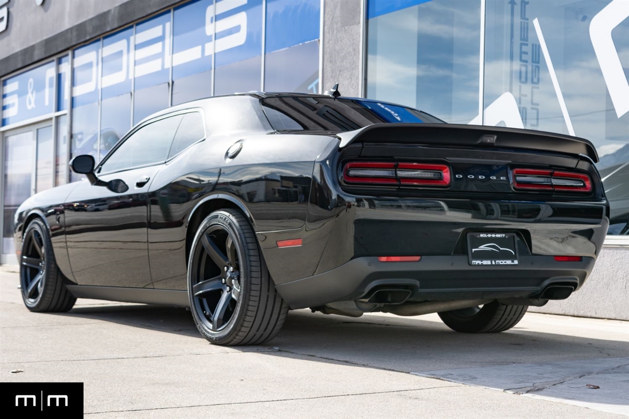 Dodge Challenger  2019