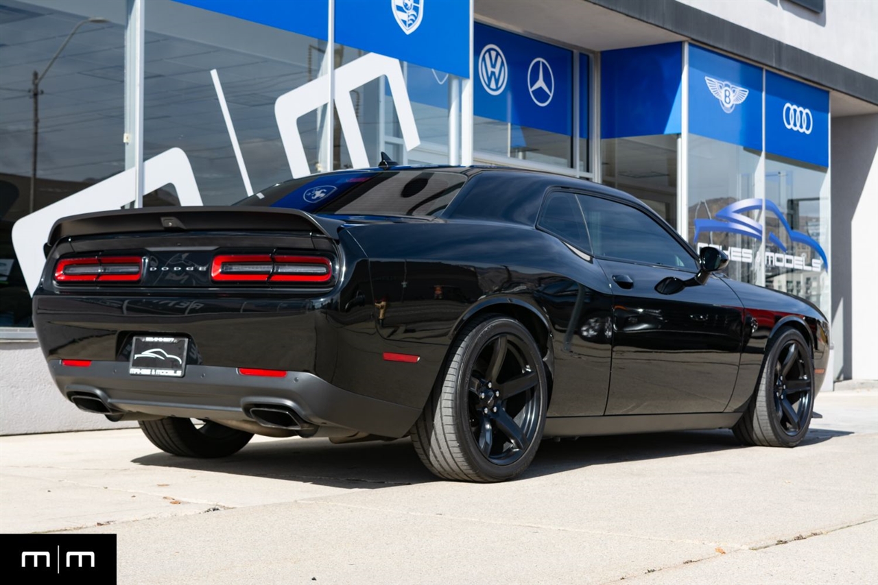 Dodge Challenger  2019