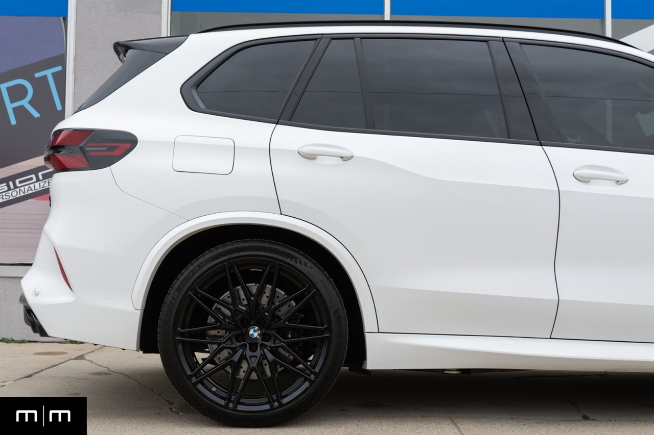 BMW X5 M  2025