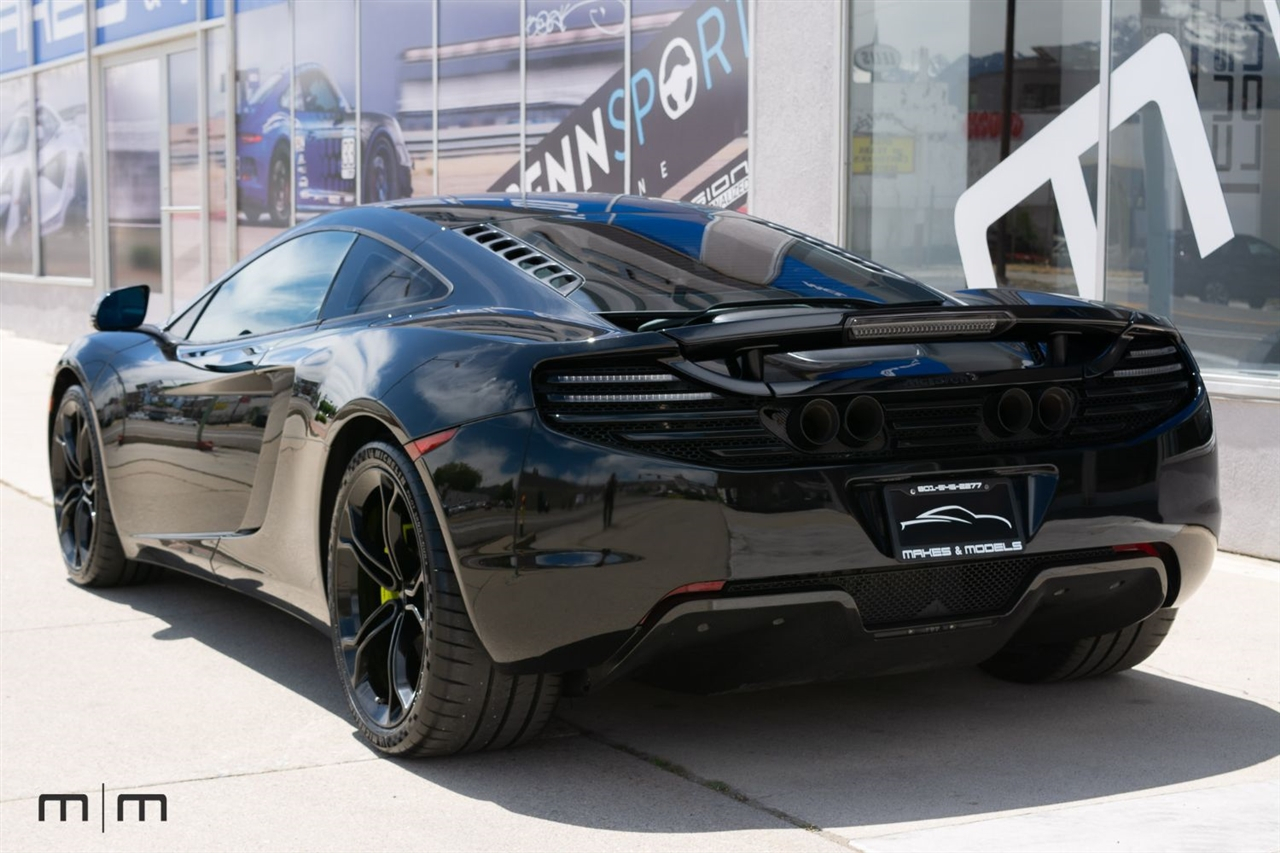 McLaren MP4-12c  2012