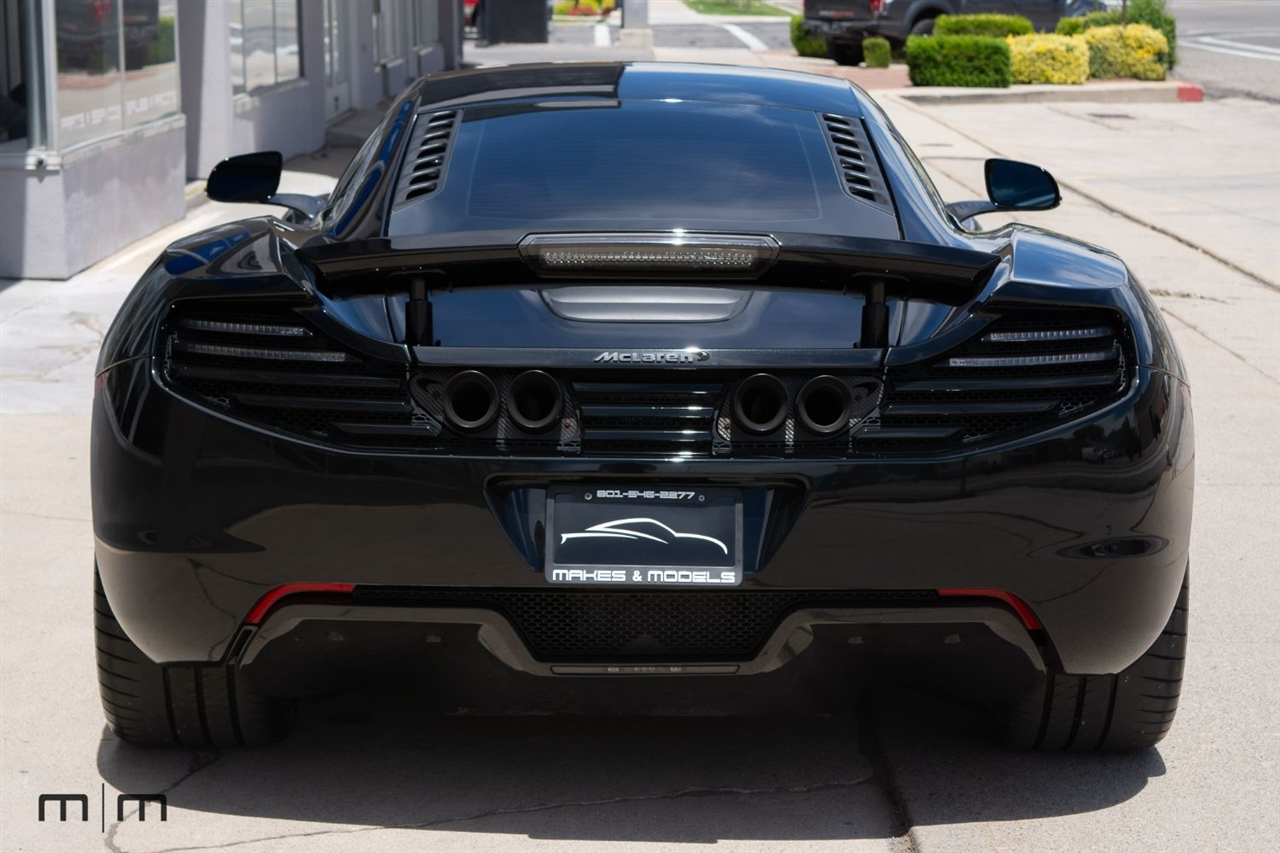 McLaren MP4-12c  2012