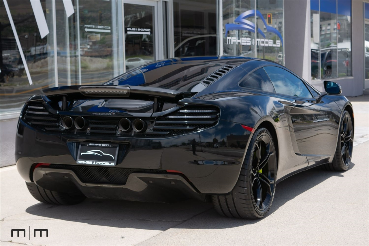 McLaren MP4-12c  2012