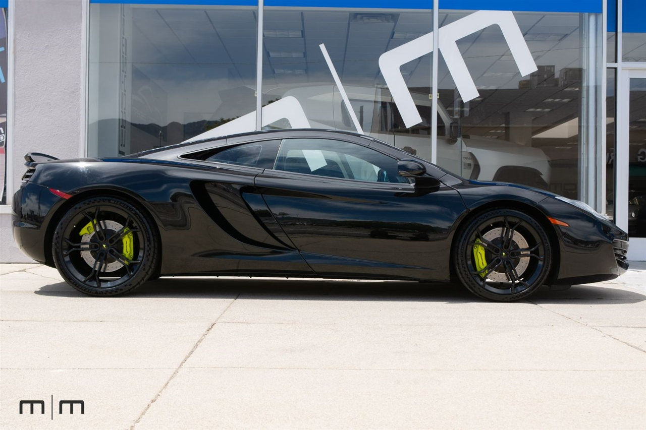 McLaren MP4-12c  2012