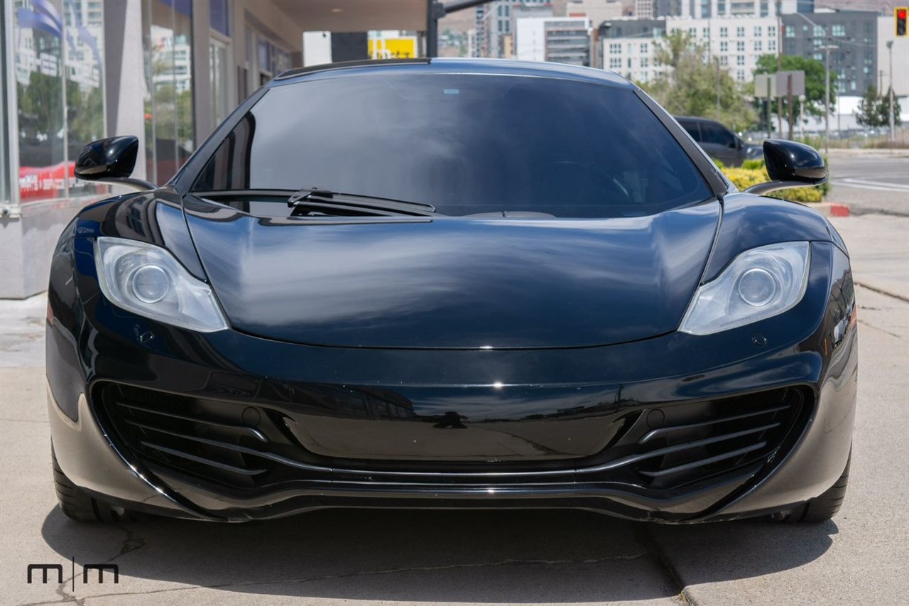 McLaren MP4-12c  2012