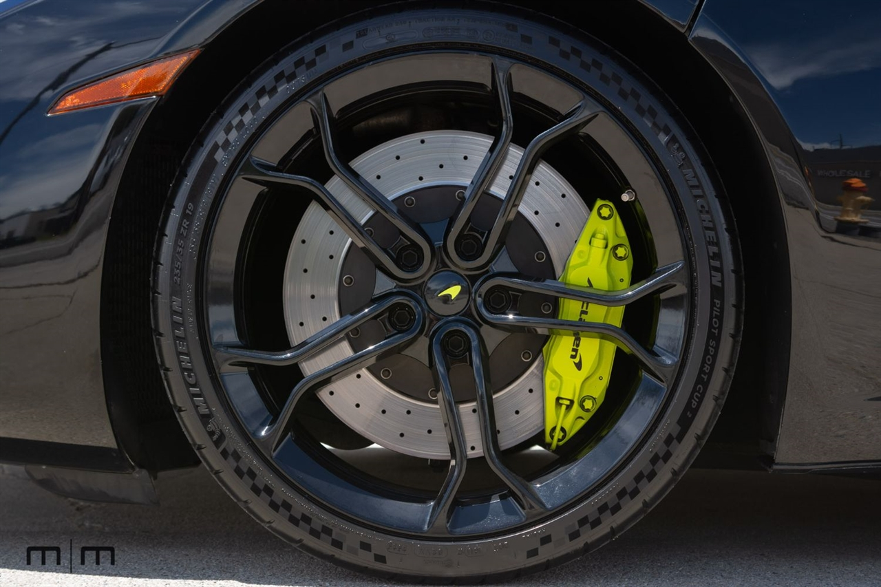 McLaren MP4-12c  2012