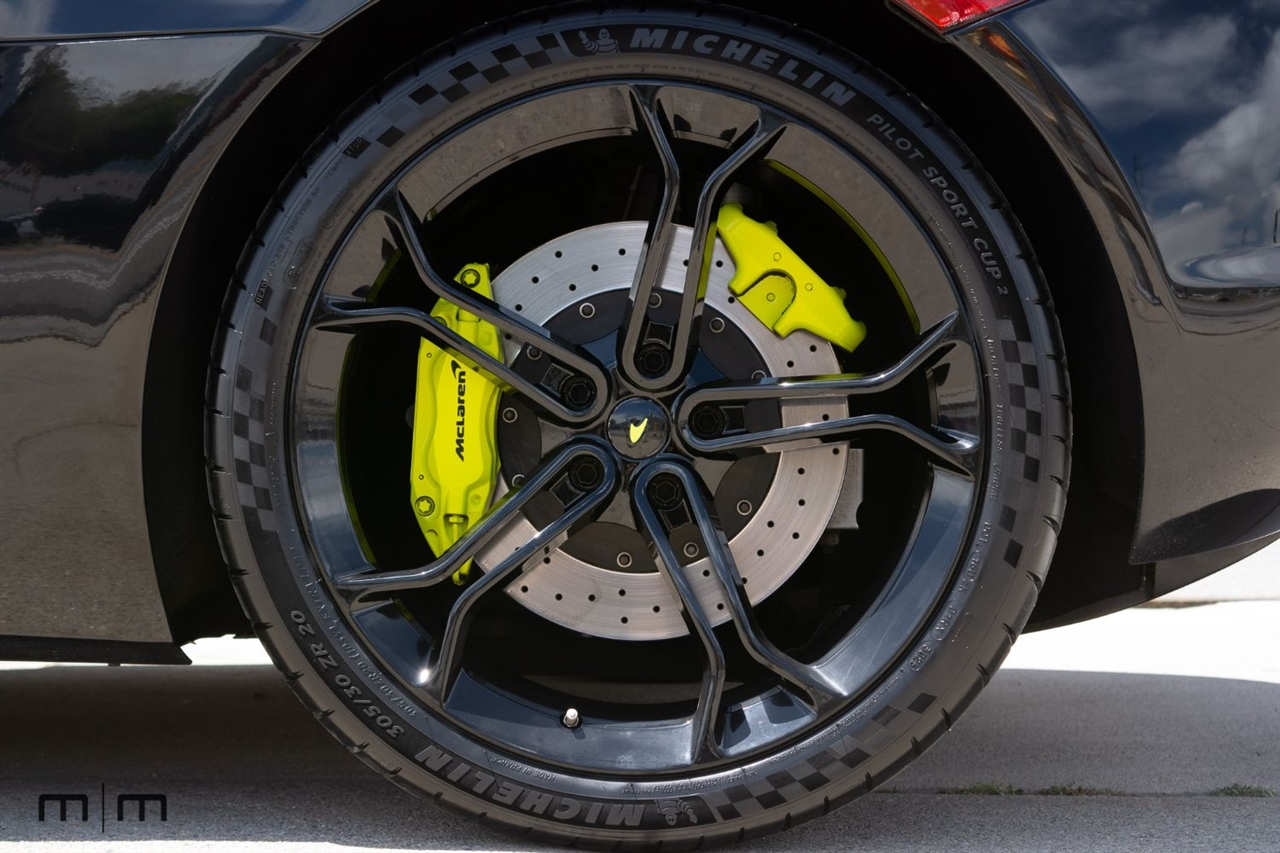 McLaren MP4-12c  2012