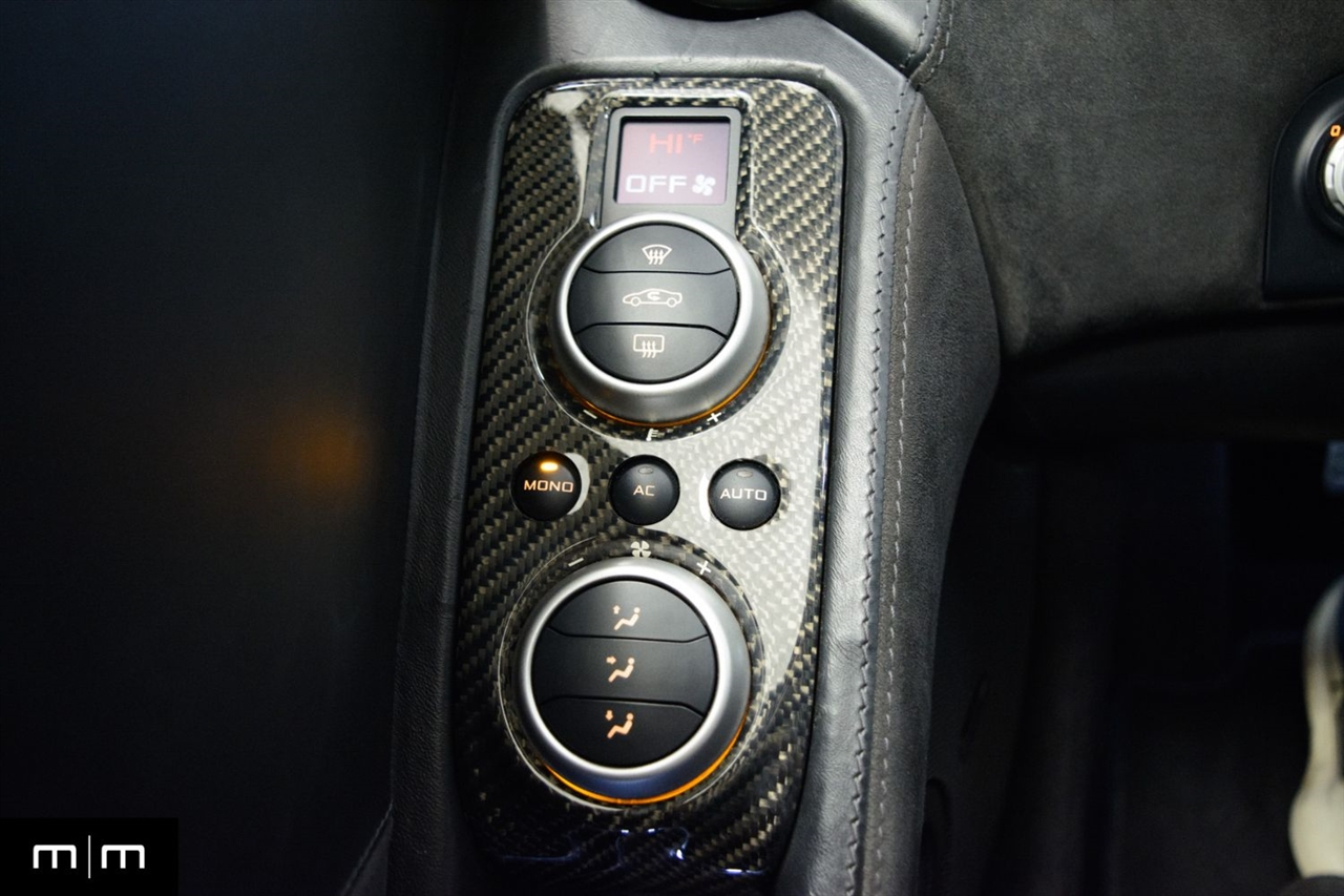 McLaren MP4-12c  2012
