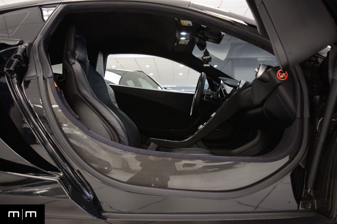 McLaren MP4-12c  2012
