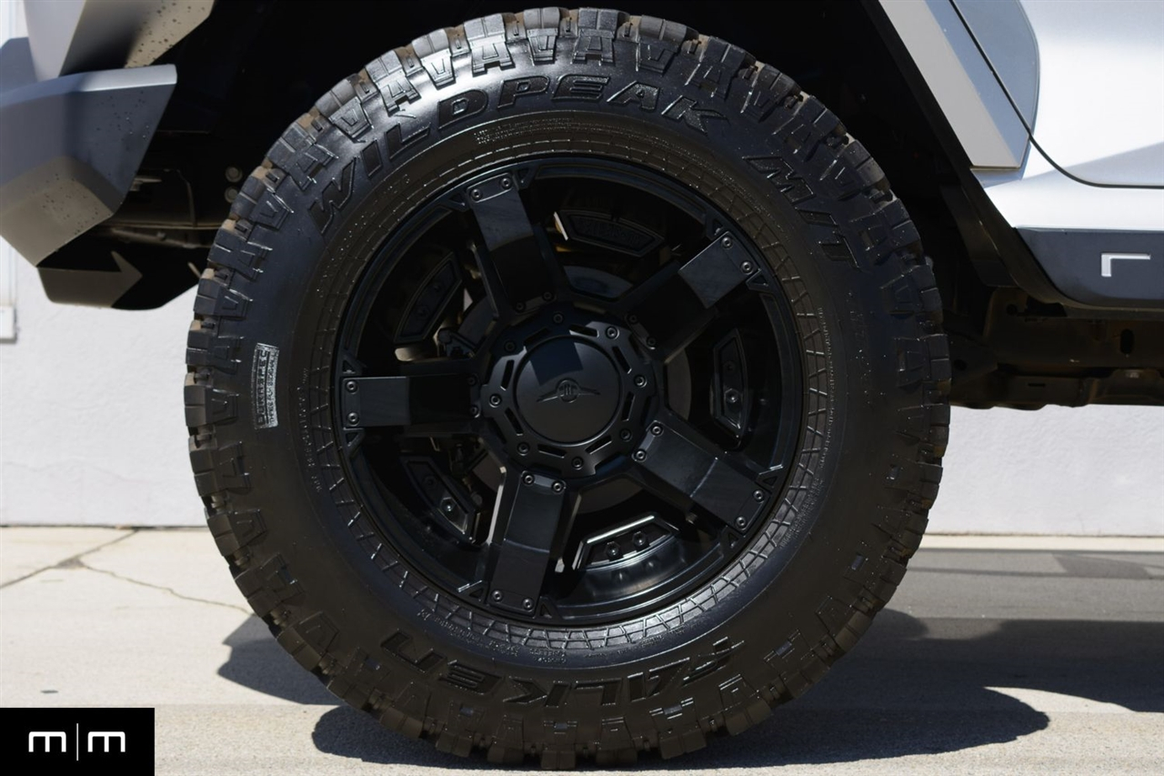 Rezvani Tank  2020