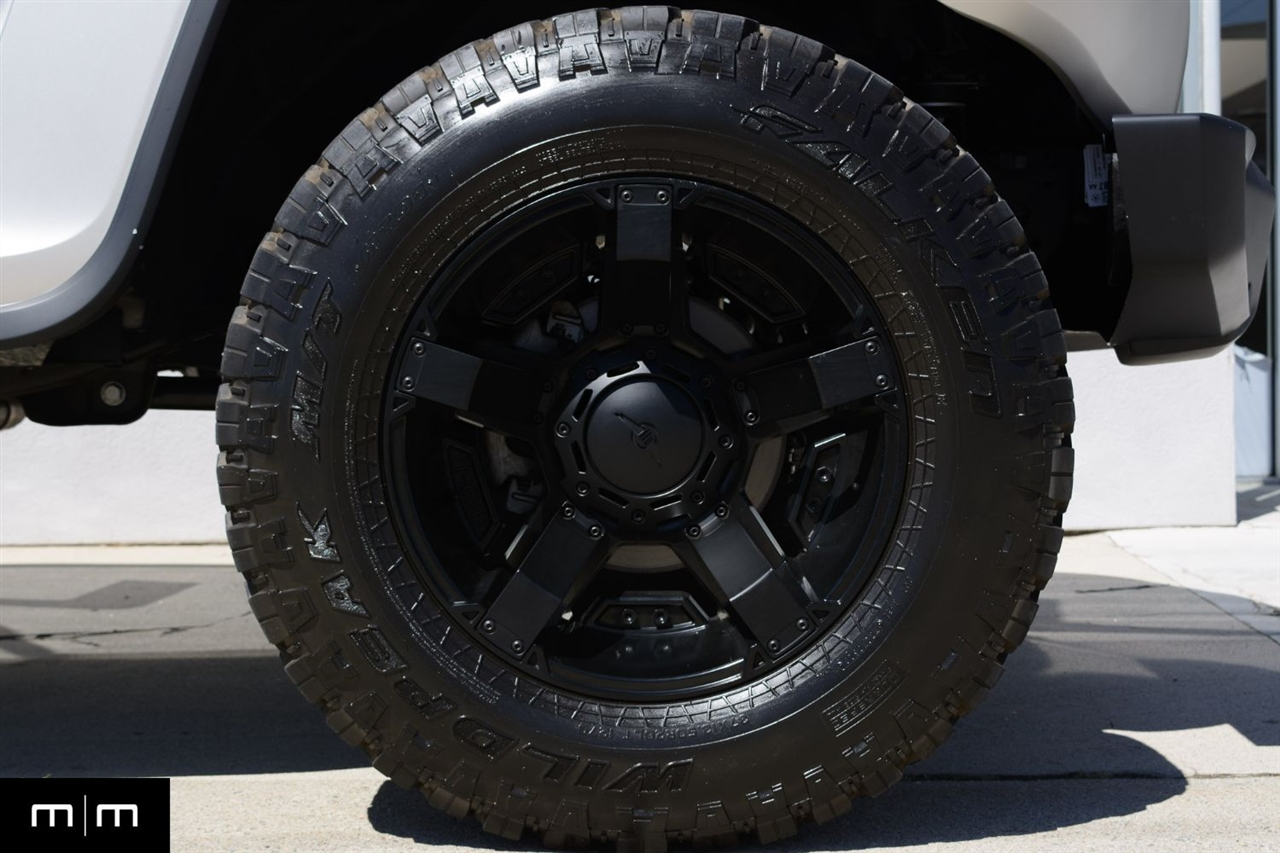 Rezvani Tank  2020