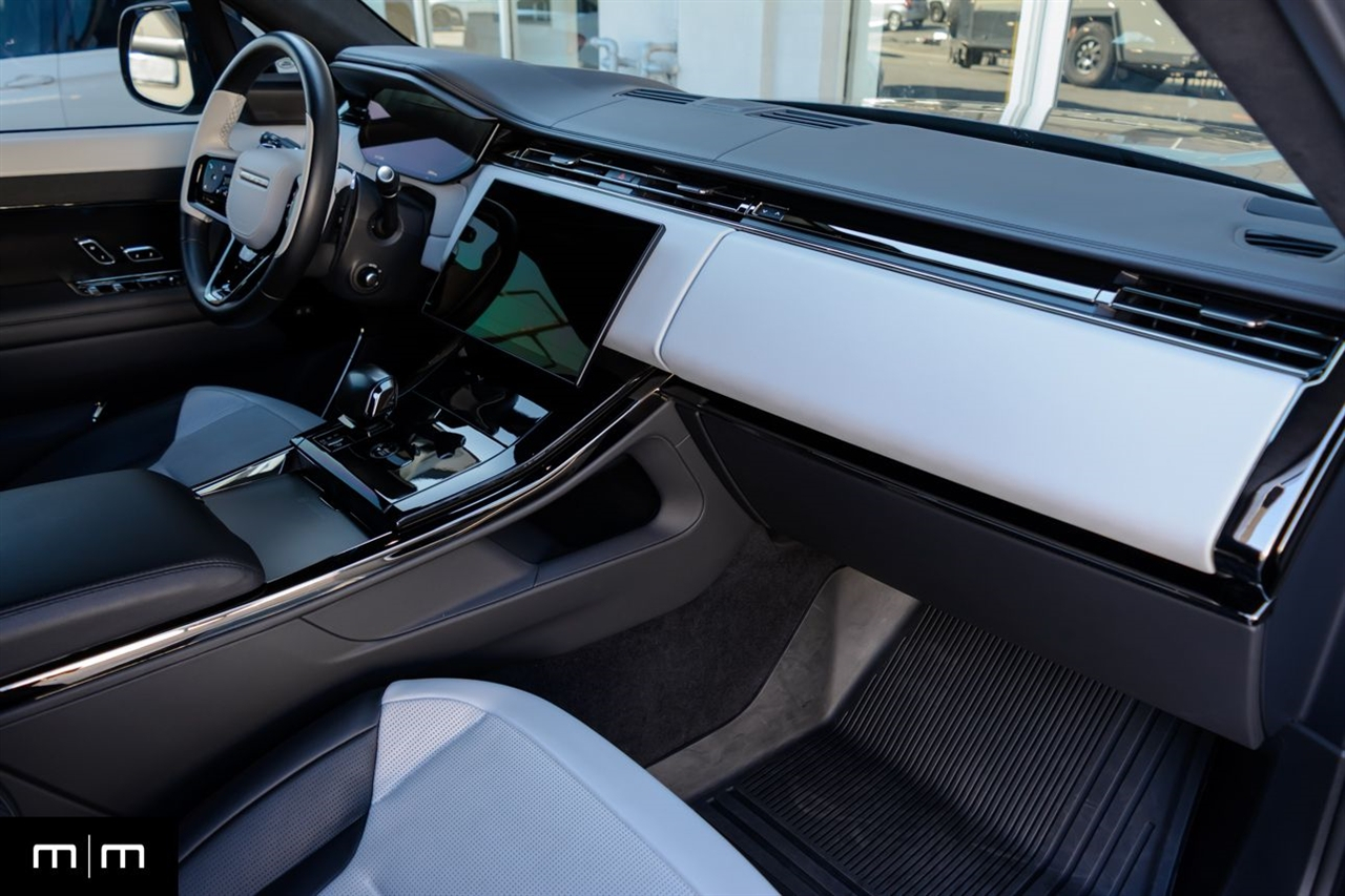 Land Rover Range Rover Sport  2024