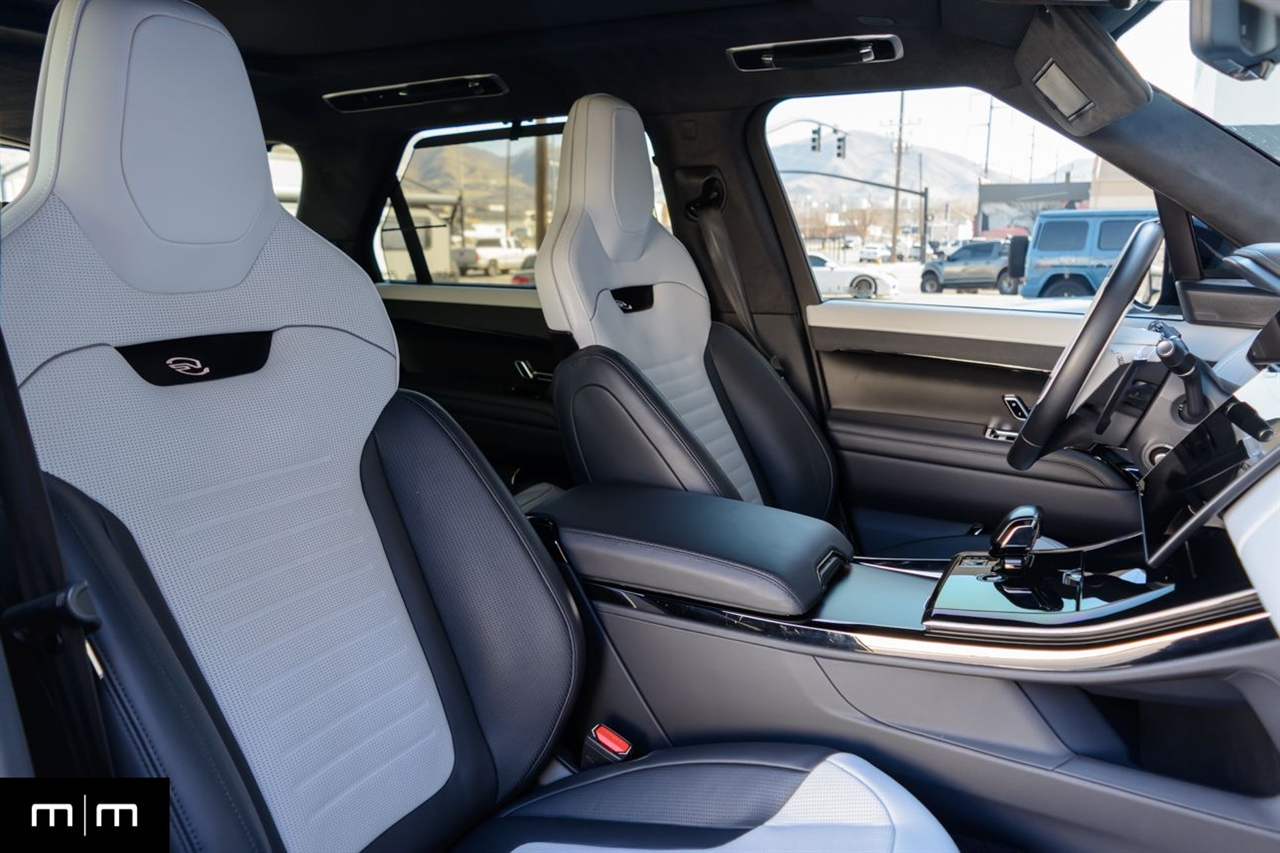 Land Rover Range Rover Sport  2024