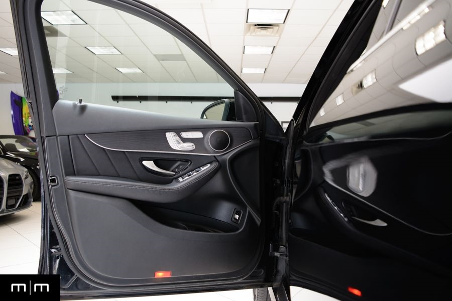 Mercedes-Benz GLC-Class  2022