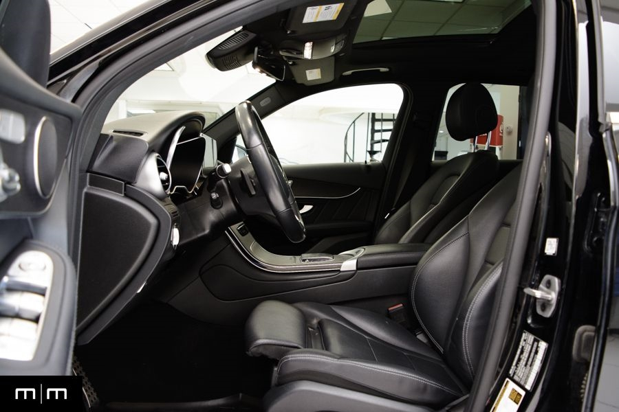 Mercedes-Benz GLC-Class  2022