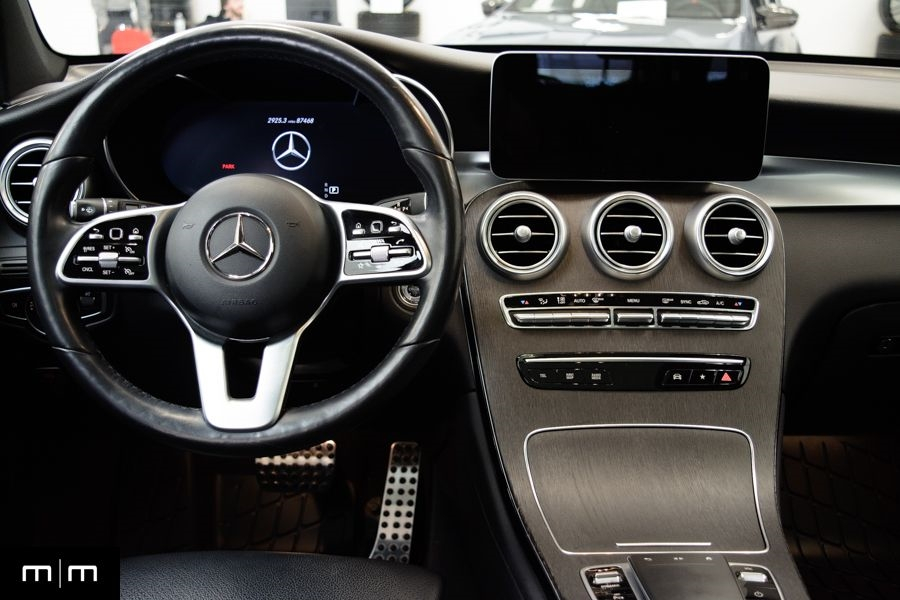 Mercedes-Benz GLC-Class  2022