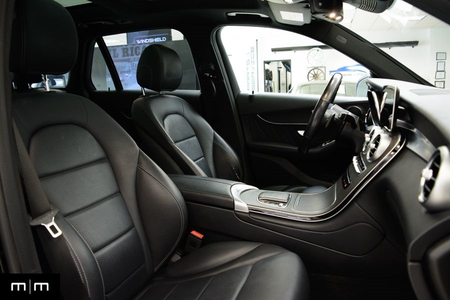 Mercedes-Benz GLC-Class  2022