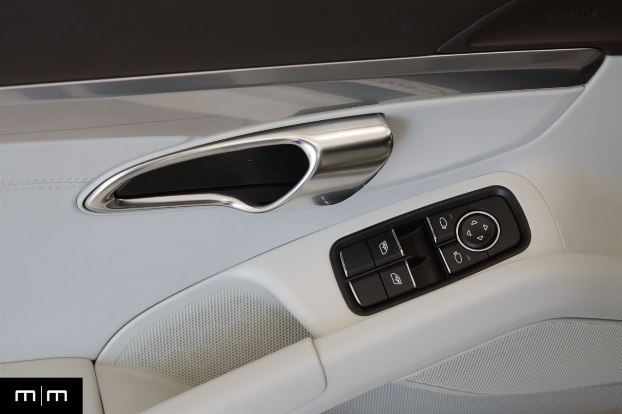 Porsche Cayman  2014